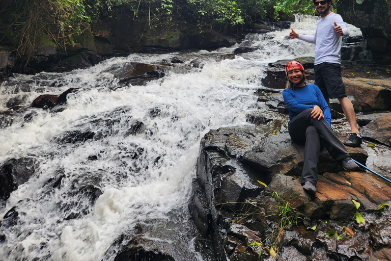 Foz do Iguaçu : randonnée aux chutes avec déjeuner et transfertFoz do Iguaçu : randonnée aux chutes d&#039;eau avec déjeuner et transfert
