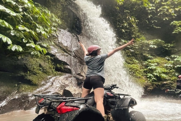Kuber ATV Quad Bike mit Wasserfall und langem TunnelKuber Single Ride mit Treffpunkt