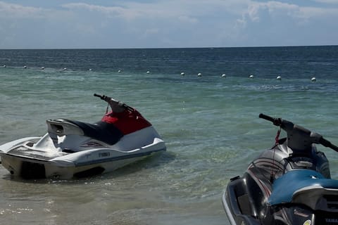 Montego Bay: Jet Car oder Jet Ski erleben