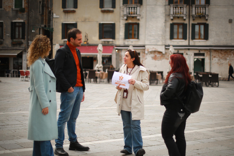 Roma Trastevere: Un tour gastronomico con pasto completo con un abitante del luogoRoma Trastevere: Un tour gastronomico completo con un abitante del luogo