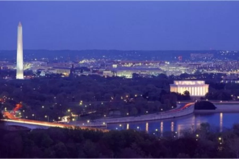 Washington, DC: Monuments Guided Tour with Transportation Monuments Day Tour