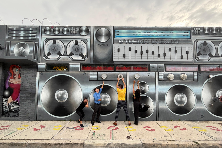 Miami: Graffiti & Street Art Tour in Wynwood Wynwood Graffiti’s Private Tour 2h