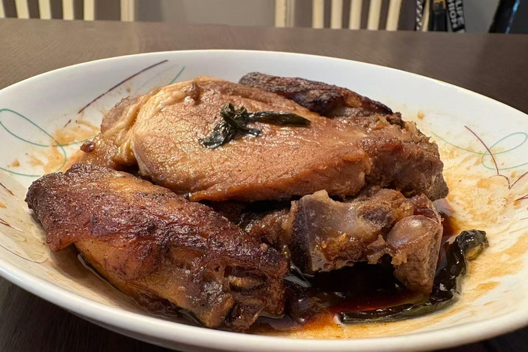 Shanghai food experience: Home dining with locals