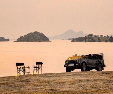 Jawai Leopard Wildlife Safari Tour particular num jipe 4x4