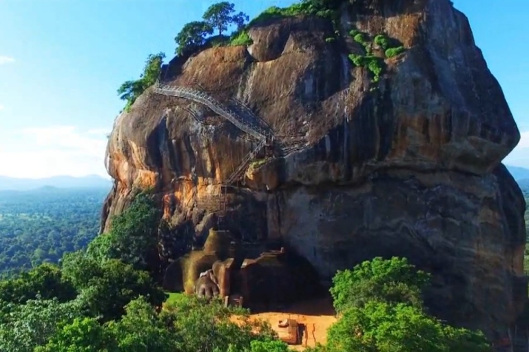Safari de día completo por Dambulla, Sigiriya y Minneriya desde ColomboInvierno/verano de 2024