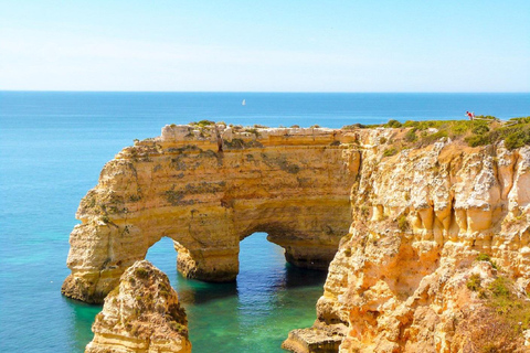 Desde Lisboa: Algarve, Cueva Marina de Benagil y Lagos Tour de día completo