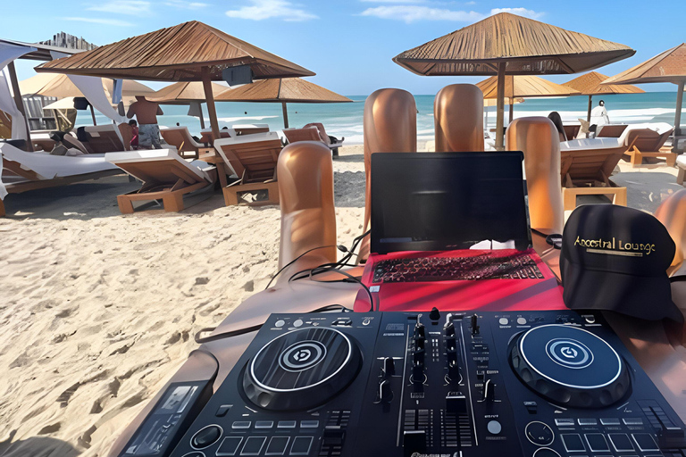 Cartagena: Ancestral Beachclub daytour in Tierra Bomba