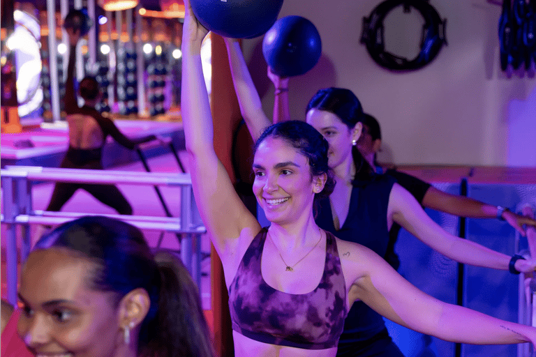 Valencia: Barre Disco, a barre class with music from the 80s and 90s