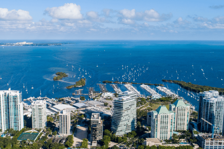 Miami: South Beach: Tour particular de 30 minutos em um helicóptero de luxo