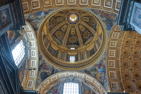 Rome: St. Peter’s Basilica & Underground Tombs Tour Group Tour in French