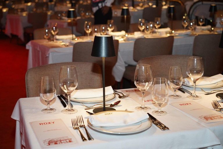 RIO: ROXY DINNER SHOW: DINNER AND A SHOW THAT HUGS