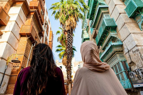 Jeddah: City Highlights Tour with Local Guide private tour