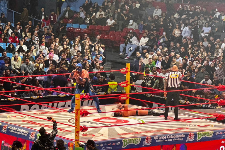 Mexico City: Lucha Libre Sightseeing Tour with Pick-Up & Drop-Off, Street Food Tasting