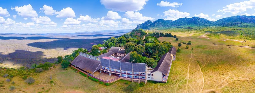 Safari d'une nuit au parc national de Tsavo West depuis Mombasa