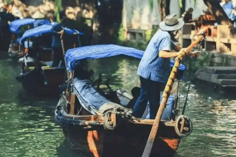 Shanghai: Wuzhen Water Town Private Day Trip with Guide