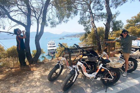 Isola di Poros: escursione di un giorno in autobus da Atene con bagno