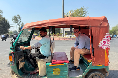 Taj Tuk tuk tour with skip the line