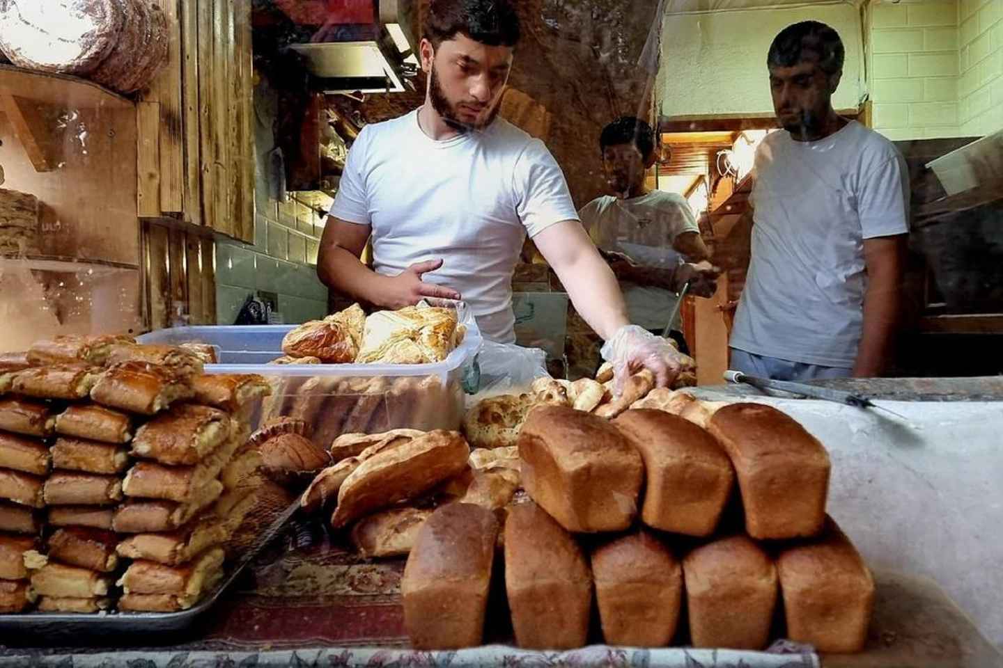 Yerevan: Highlights and Culture Walking Tour with tastings