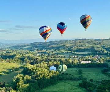 Hot air balloon flight in Tuscany