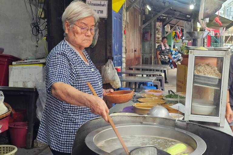 Ayutthaya: Stupa Suppers Food Tour with 15+ Tastings