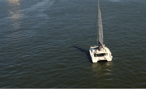 Tour en bateau en catamaran à Lisbonne - Voilier de luxeExcursion en bateau à Lisbonne - Voilier de luxe