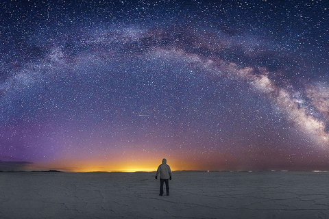 Zonsondergang + Sterrennacht in de zoutvlakte van Uyuni