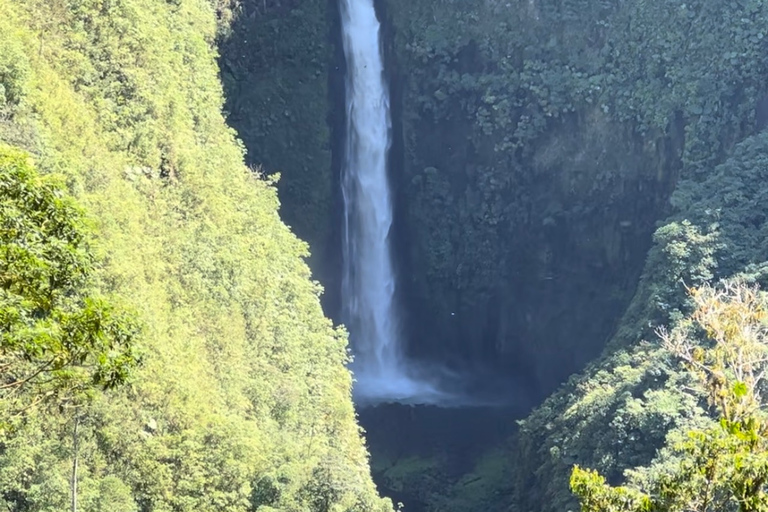 La Paz Waterfall and Cinchona Tour