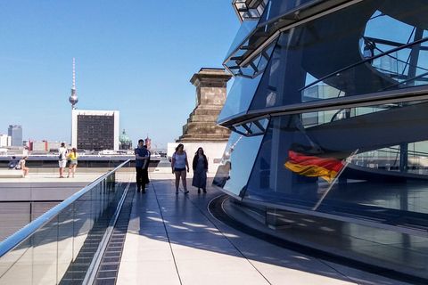 Berlim: Passeio pelo distrito governamental e visita à cúpula do ReichstagTour particular em alemão