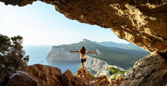 Alghero: Porto Conte Natural Park Trek with Aperitif
