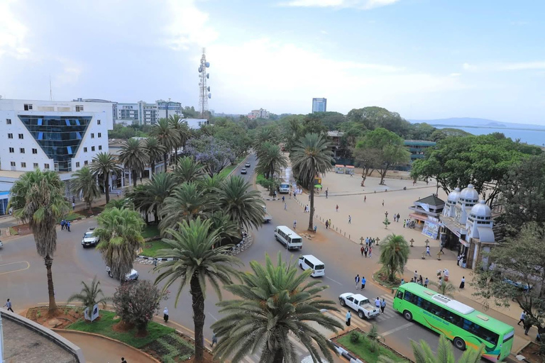 Addis Ababa: 8-Day Omo Valley and Lake Tana Tour