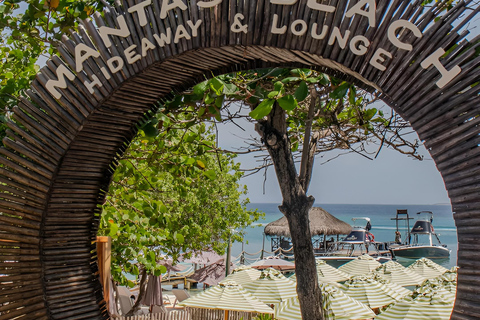 Cartagena: Rosario Islands Mantas Beach Club by Boat & Lunch VIP Beach Bed Experience