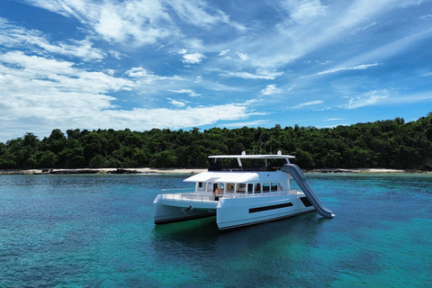 Phuket: Phi Phi Escape by VEGA Yacht with Late Departure VEGA Phi Phi – Excluding National Park Fee