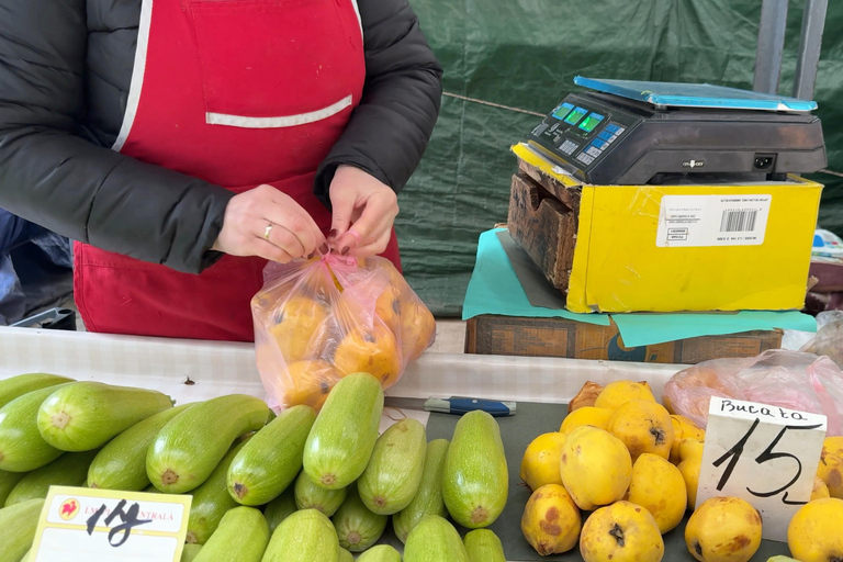 Chisinau: Piata Centrala Food Tour with Tastings