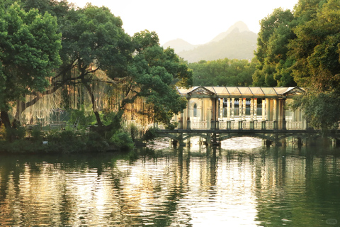 Guilin City Shared Day Trip: Elephant Hill, Cruise & Cave