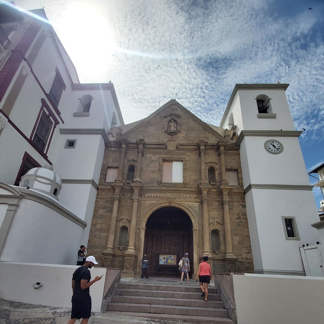 Colagem de mídia