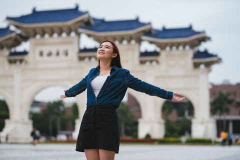 Taipei: Private Photoshoot at Iconic Landmarks Premium: 50 photos | 60 mins