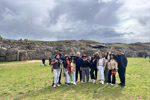 Cusco: City Tour Tour de Medio Día con Sacsayhuamán y Q’enqo Cusco: Morning City Tour with an Andean Dance Experience