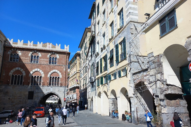Genoa: Progressive Dinner with E-Book & Walking Tour