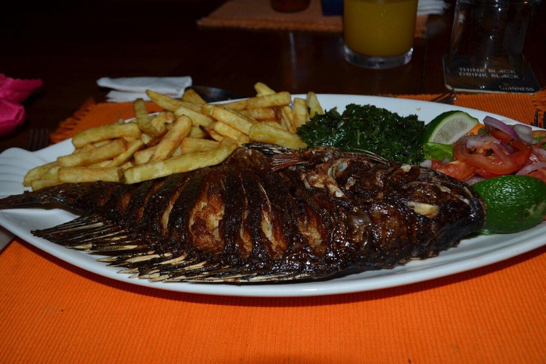 Kisumu: Rusinga Island Fish BBQ & Luanda Magere Tour
