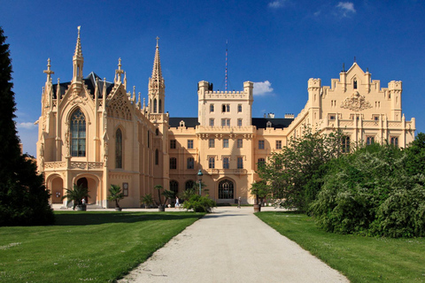 TOP of Moravia: Schloss Lednice + Bootstour (ab Bratislava)