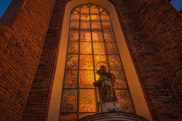 Warsaw Old Town at Golden Hour: magic, stories & legends