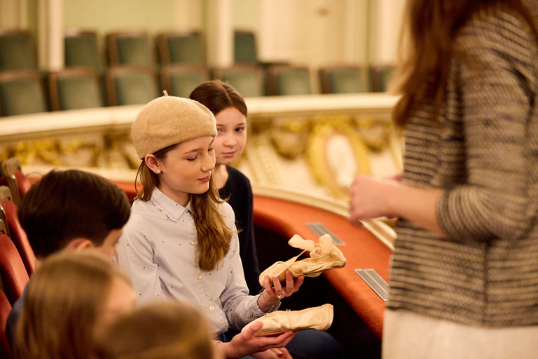 Dresden: The Nutcracker – A Family Guided Tour of the Semperoper Dresden: The Nutcracker – A Family Tour of the Semperoper