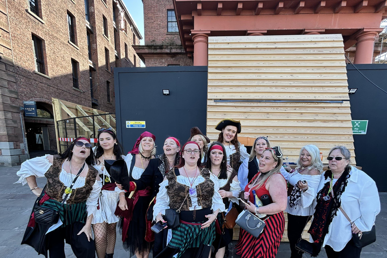 Liverpool: tour dei pub pirata e tour in barcaLiverpool: Giro dei pub pirata e tour in barca