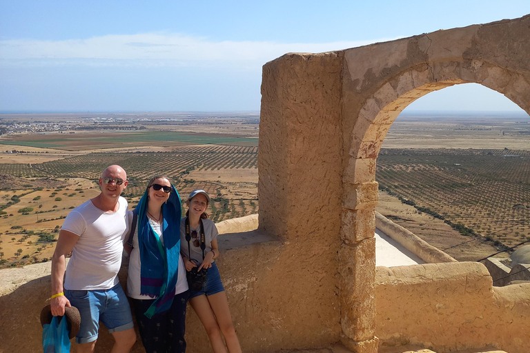 Tunis:Uit de tijd Berberdorpen Tekrouna en Zriba Alia