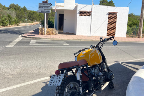 Ibiza: classic Bmw moto tour.