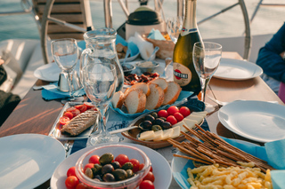 Siracusa: Aperitivo in Barca a vela