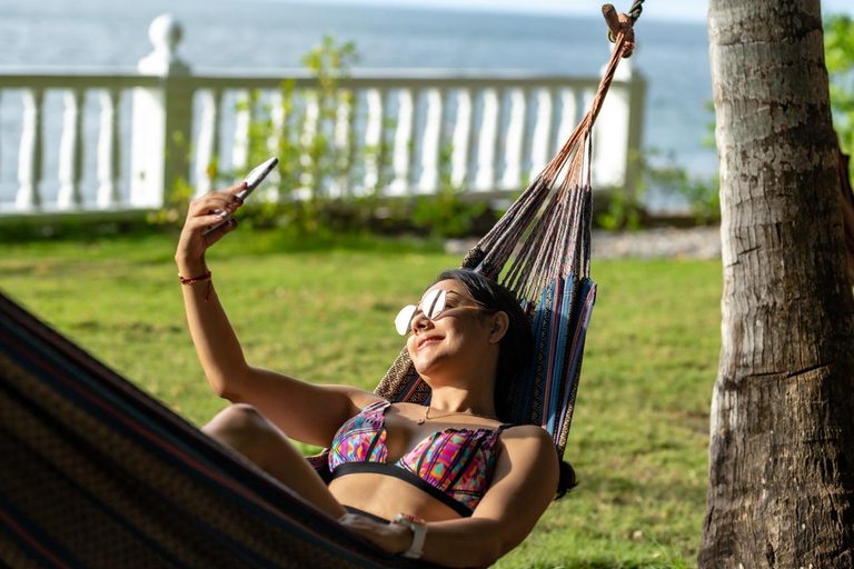 Cartagena : excursion d'une journée sur l'île de Cocoliso dans les îles RosarioVisite de l'île de Cocoliso avec déjeuner et boissons non alcoolisées
