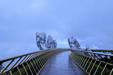 Excursão à tarde pela Ponte Dourada-Ba Na Hills saindo de Hoi An/Da Nang