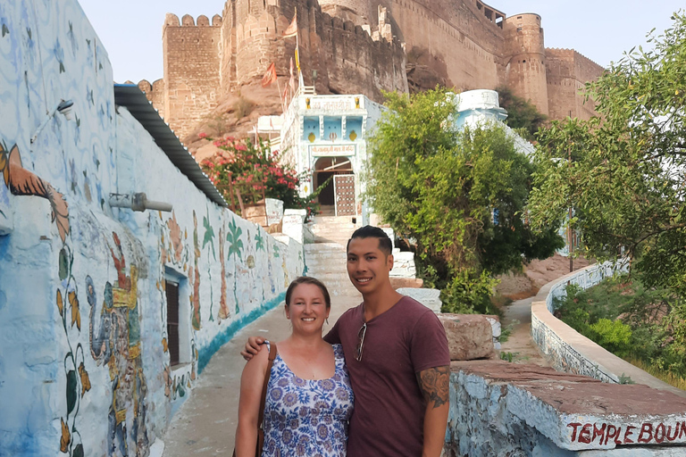 Jodhpur Blue City Heritage Walk avec un guide agrééVisite guidée de la ville bleue de Jodhpur avec un guide agréé