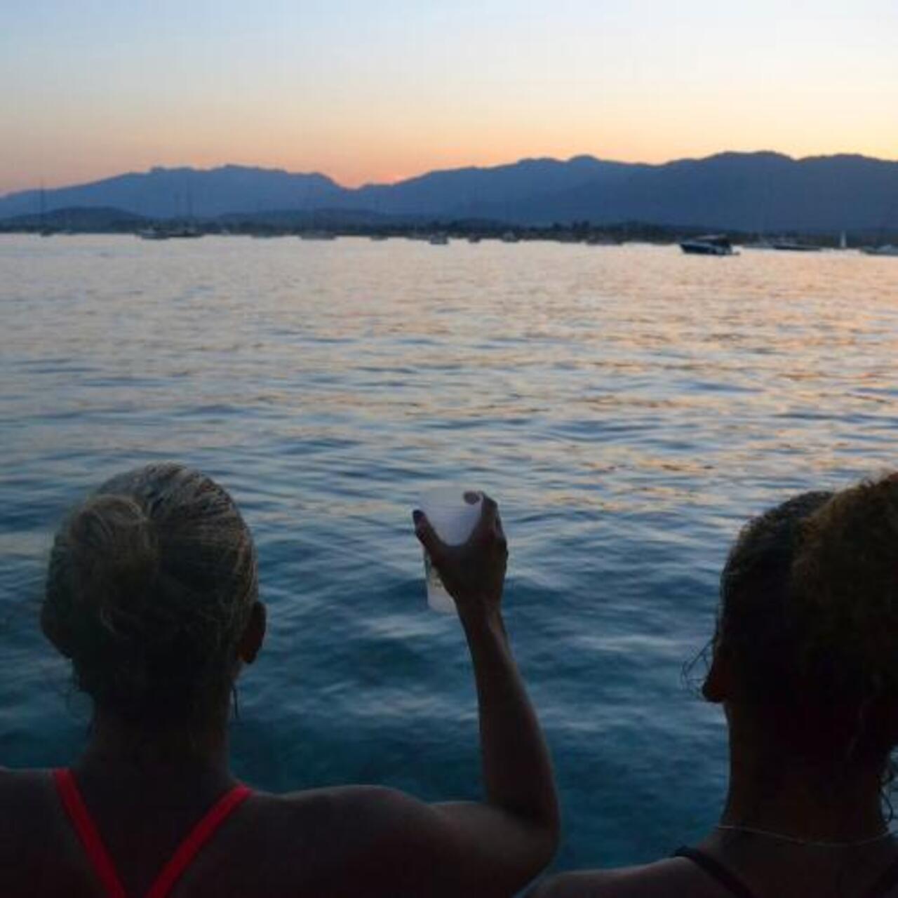 Santa-Giulia: Entdeckung der Lavezzi-Inseln, Aperitif auf dem Meer & Sonnenuntergang